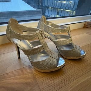 Fioni High Heel Dress Women’s, silver zipper - US size 6.5, EUR 38